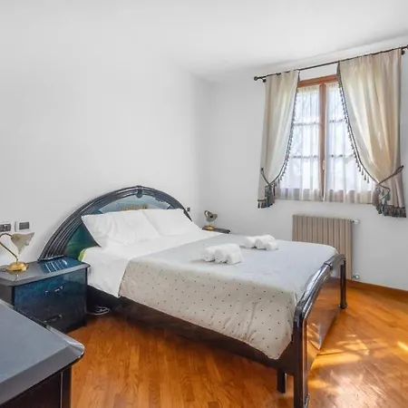 Sunflower House With Pool And Solarium Area Desenzano del Garda