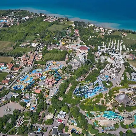 Sunflower House With Pool And Solarium Area * Desenzano del Garda