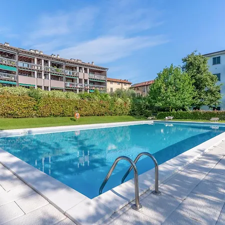 Apartment Sunflower House With Pool And Solarium Area *